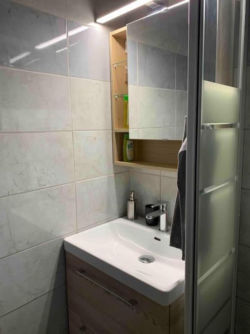 Appartement Cosy Confort Parking Clim Wifi Linge Acces Piscine Non Inclus Canet-en-Roussillon Exteriör bild